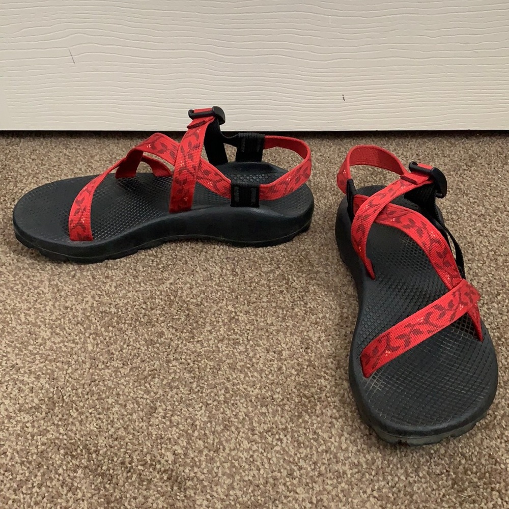 Vibram Floral Red Sandals